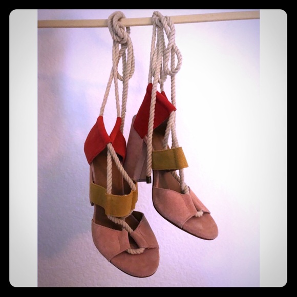 ✨💋ANTHROPOLOGIE LACE UP HEEL SANDALS💋✨ - Picture 2 of 2